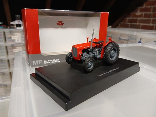 Universal hobbies massey - hobbies,