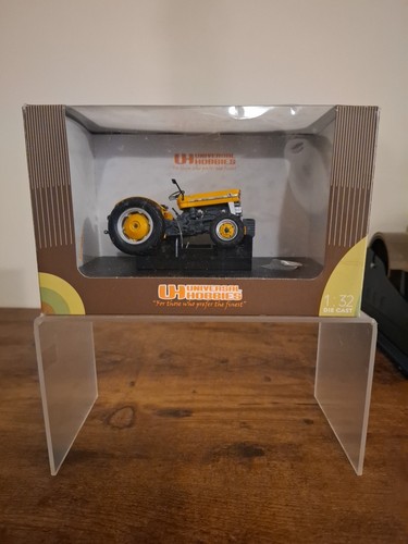 Universal hobbies massey - universal,